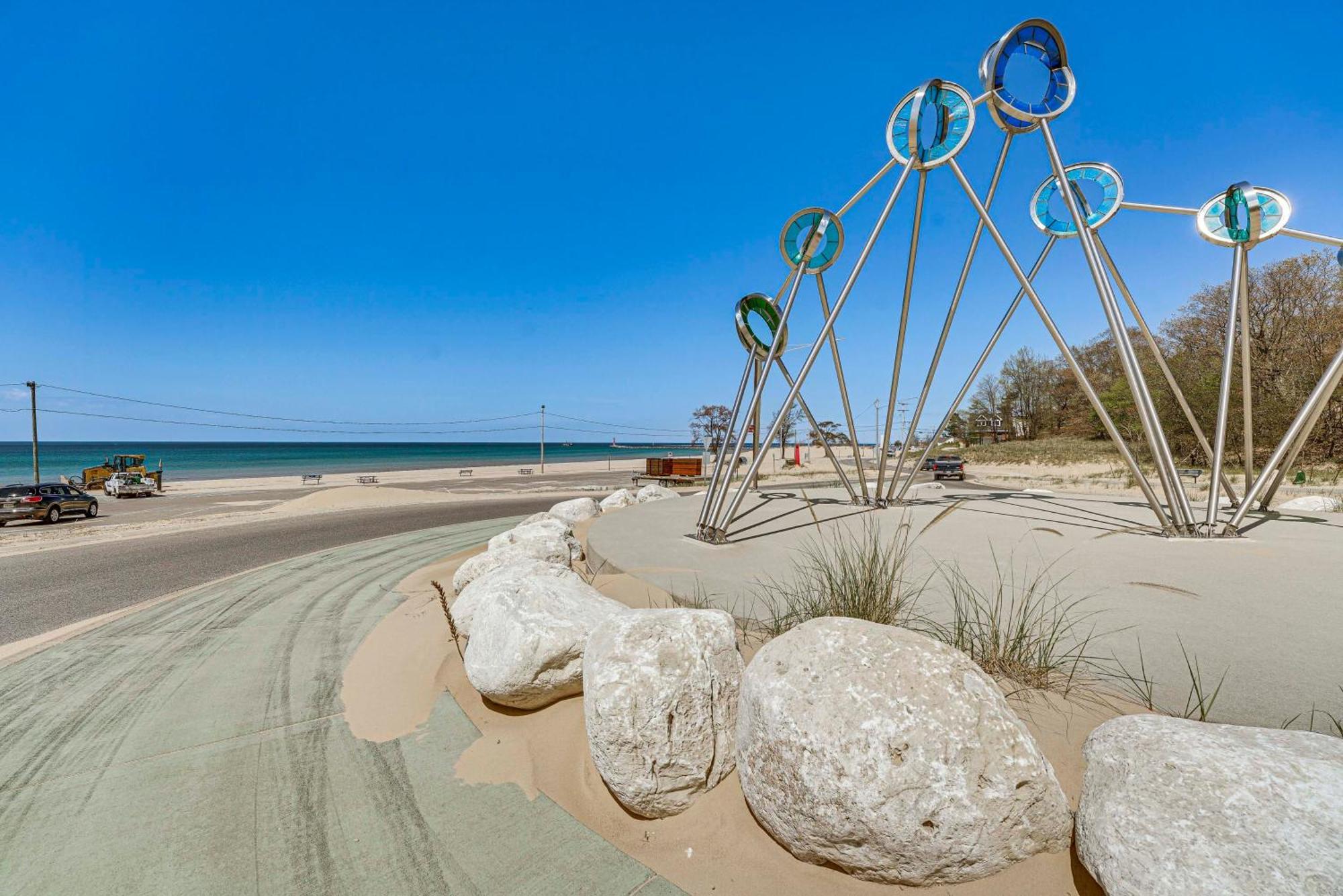 Walk To Beach Lake Michigan Getaway! มัสกีกอน ภายนอก รูปภาพ